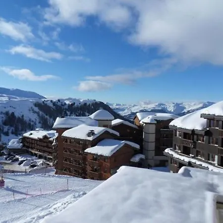 Résidence Le Centaure - Fonctionnel · Résidence Avec Accès Direct Aux Pistes Mae-0641 *